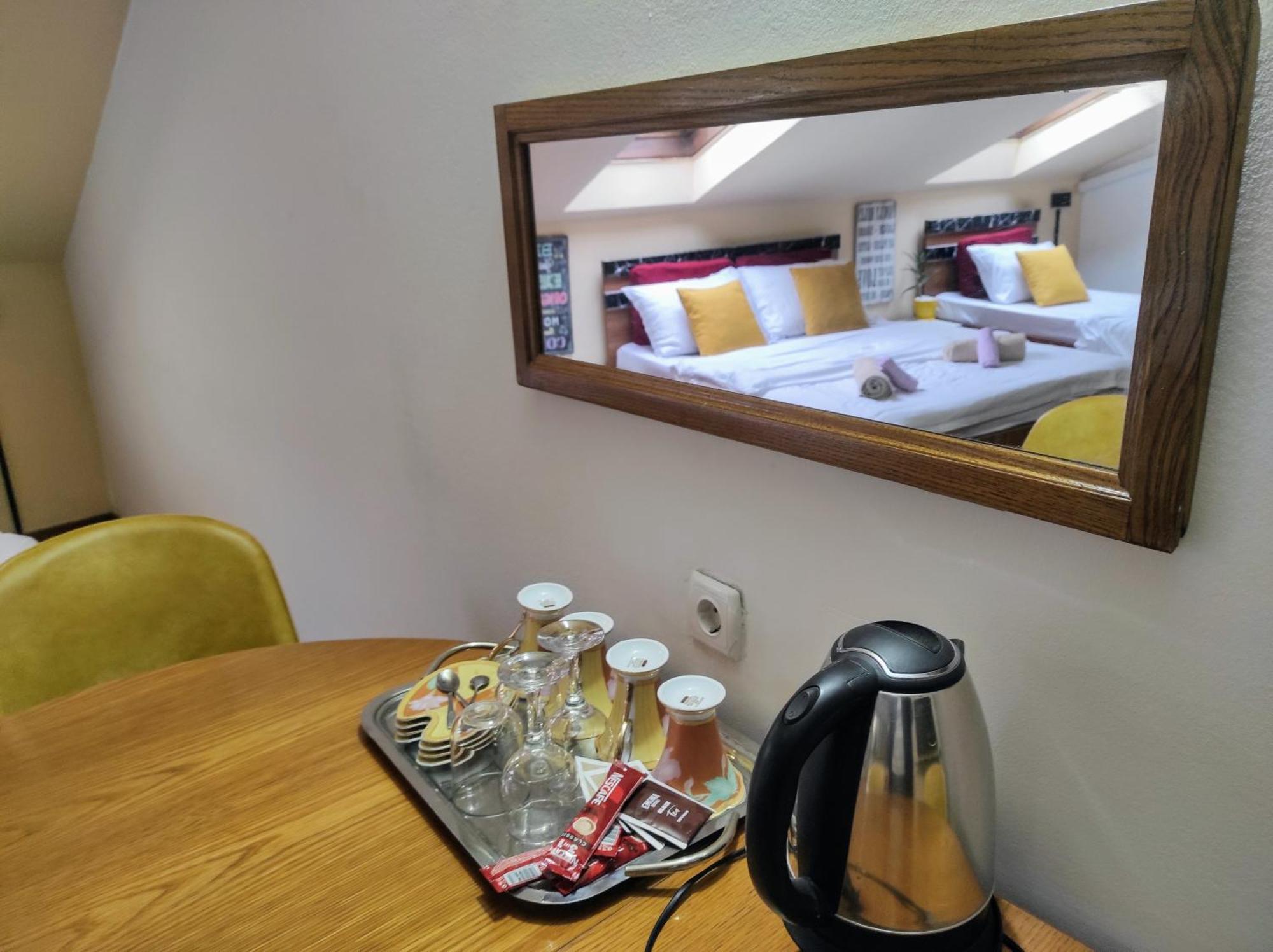 Urban Boutique Hotel Pristina Camera foto